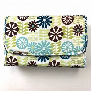 𝅺travel cosmetics case NEW folding with bath pouf and bottles